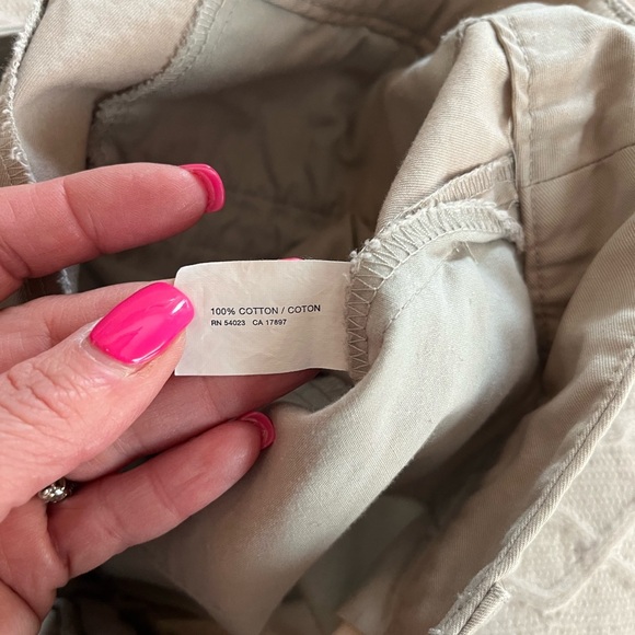 GAP cotton Khaki Shorts Light Tan, women’s size 6 - Picture 3 of 9